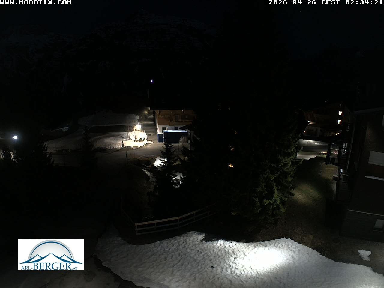 Archived image Webcam Oberlech: guest house Berger