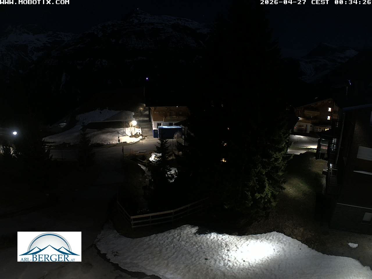 Archived image Webcam Oberlech: guest house Berger
