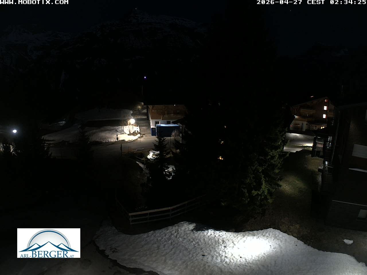 Archived image Webcam Oberlech: guest house Berger