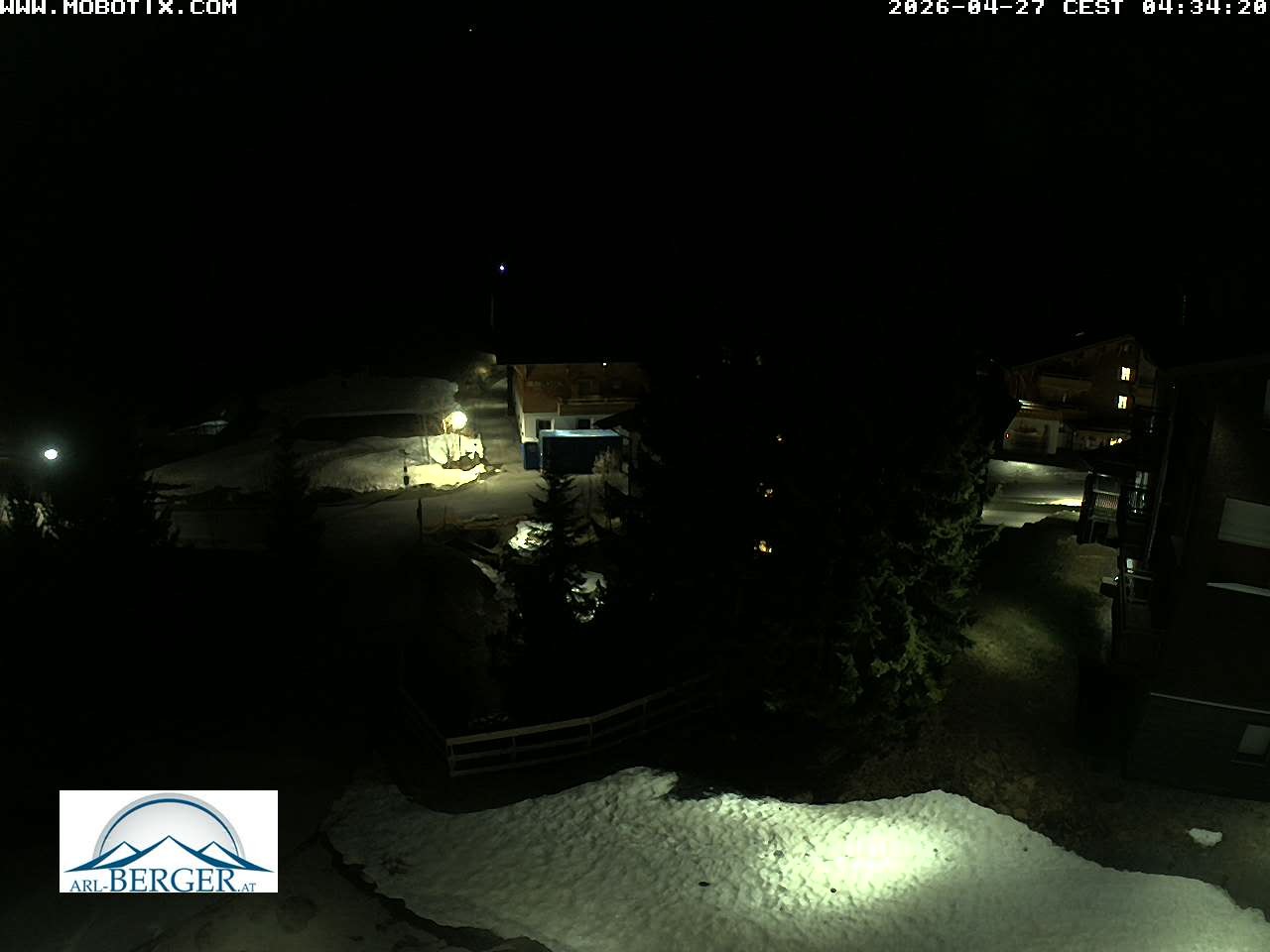 Archived image Webcam Oberlech: guest house Berger