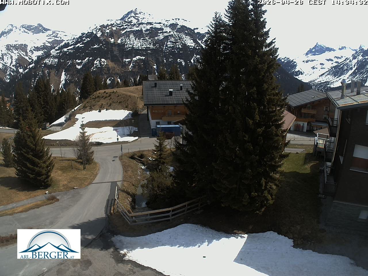 Archiv Foto Webcam Oberlech: Pension Berger
