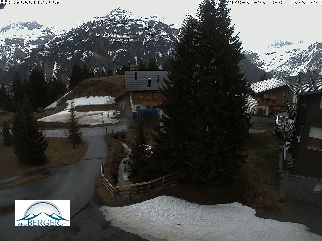 Archiv Foto Webcam Oberlech: Pension Berger