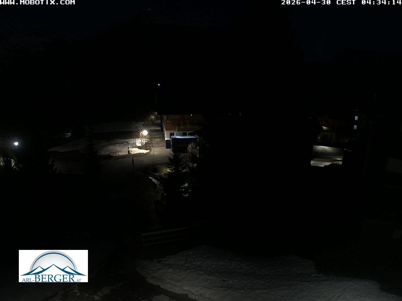 Archived image Webcam Oberlech: guest house Berger