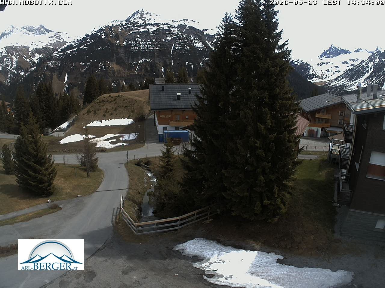 Archiv Foto Webcam Oberlech: Pension Berger