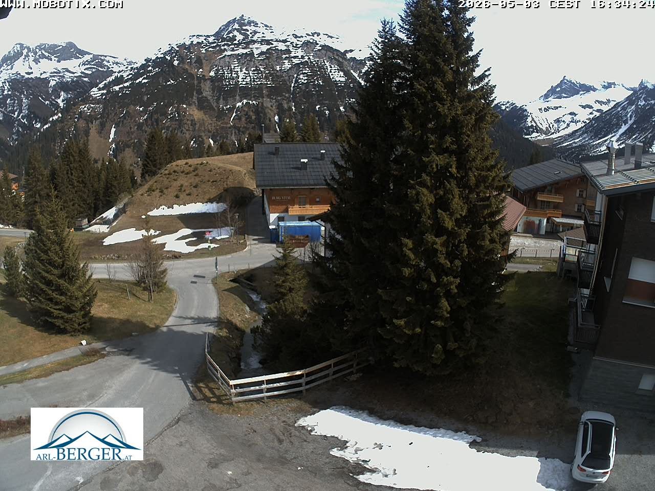Archiv Foto Webcam Oberlech: Pension Berger