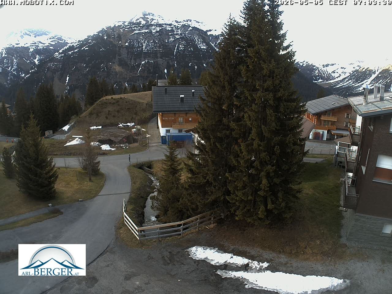 Archiv Foto Webcam Oberlech: Pension Berger