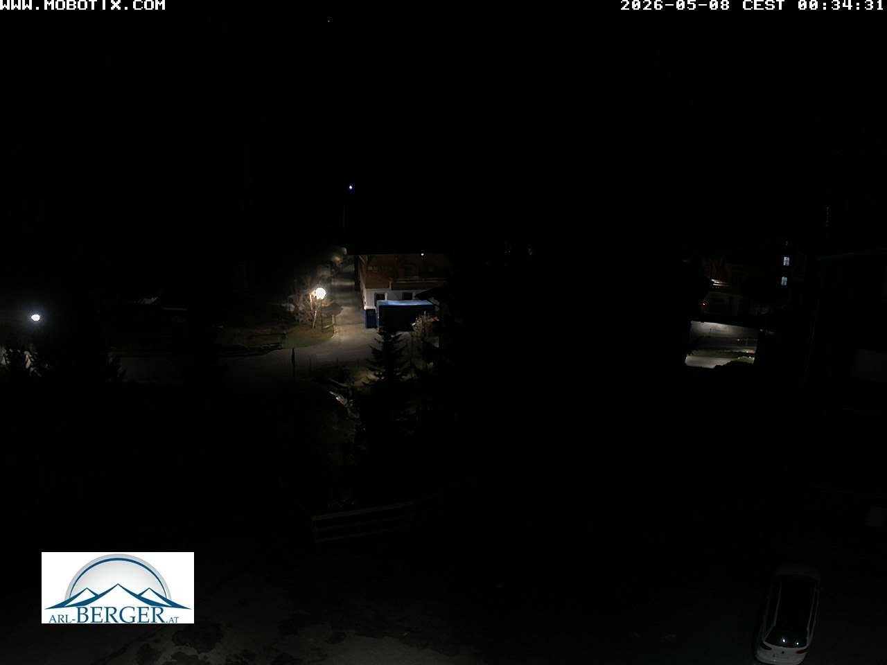 Archived image Webcam Oberlech: guest house Berger