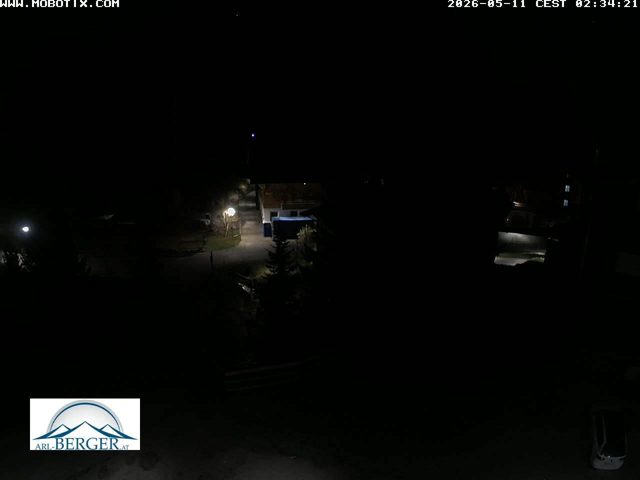 Archived image Webcam Oberlech: guest house Berger