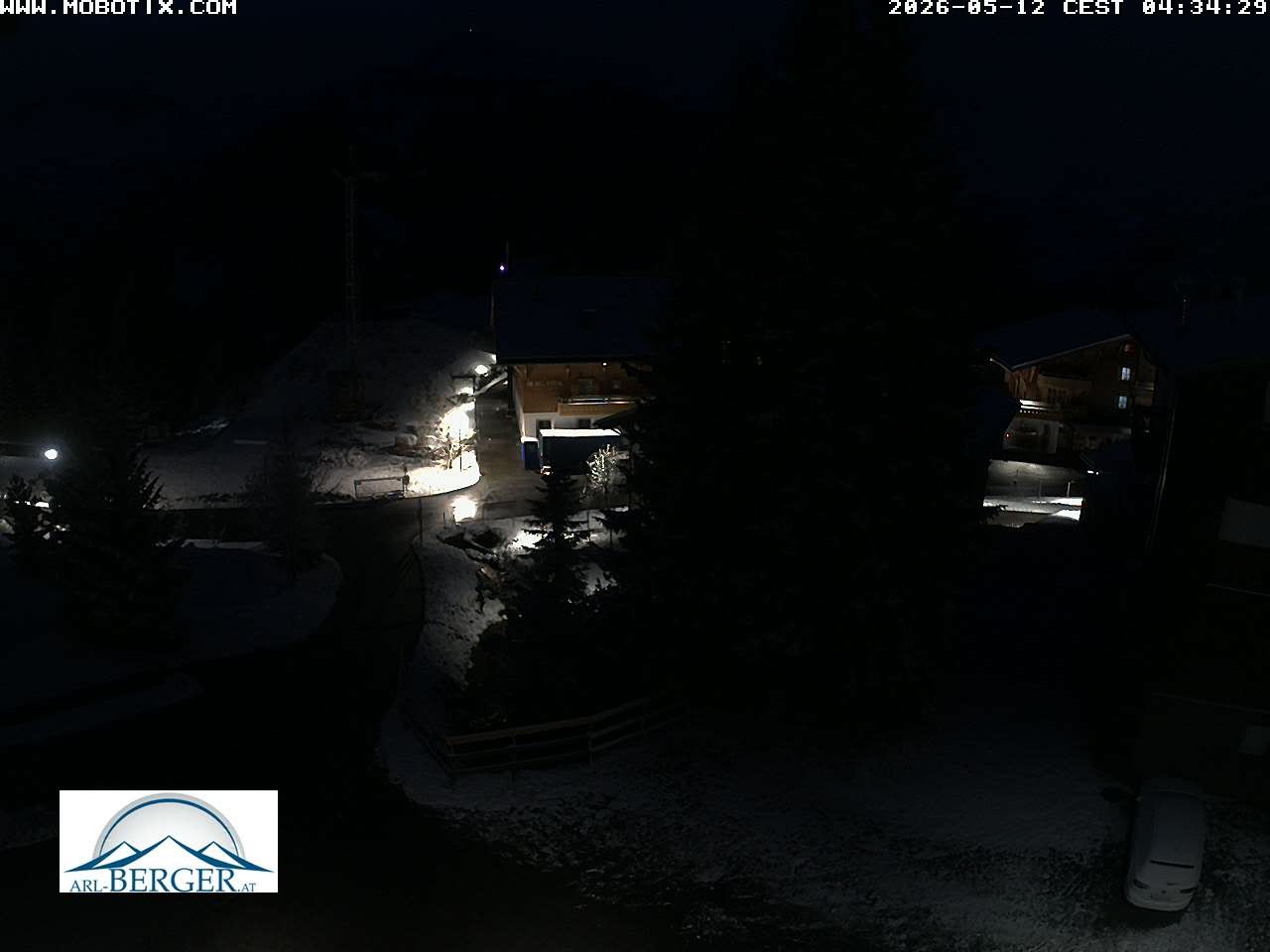 Archived image Webcam Oberlech: guest house Berger