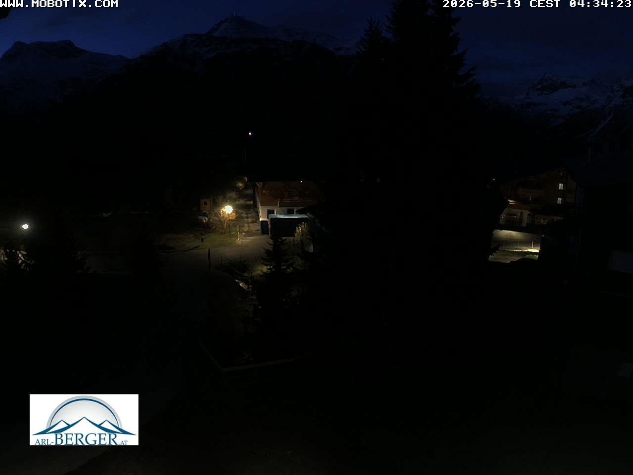 Archiv Foto Webcam Oberlech: Pension Berger