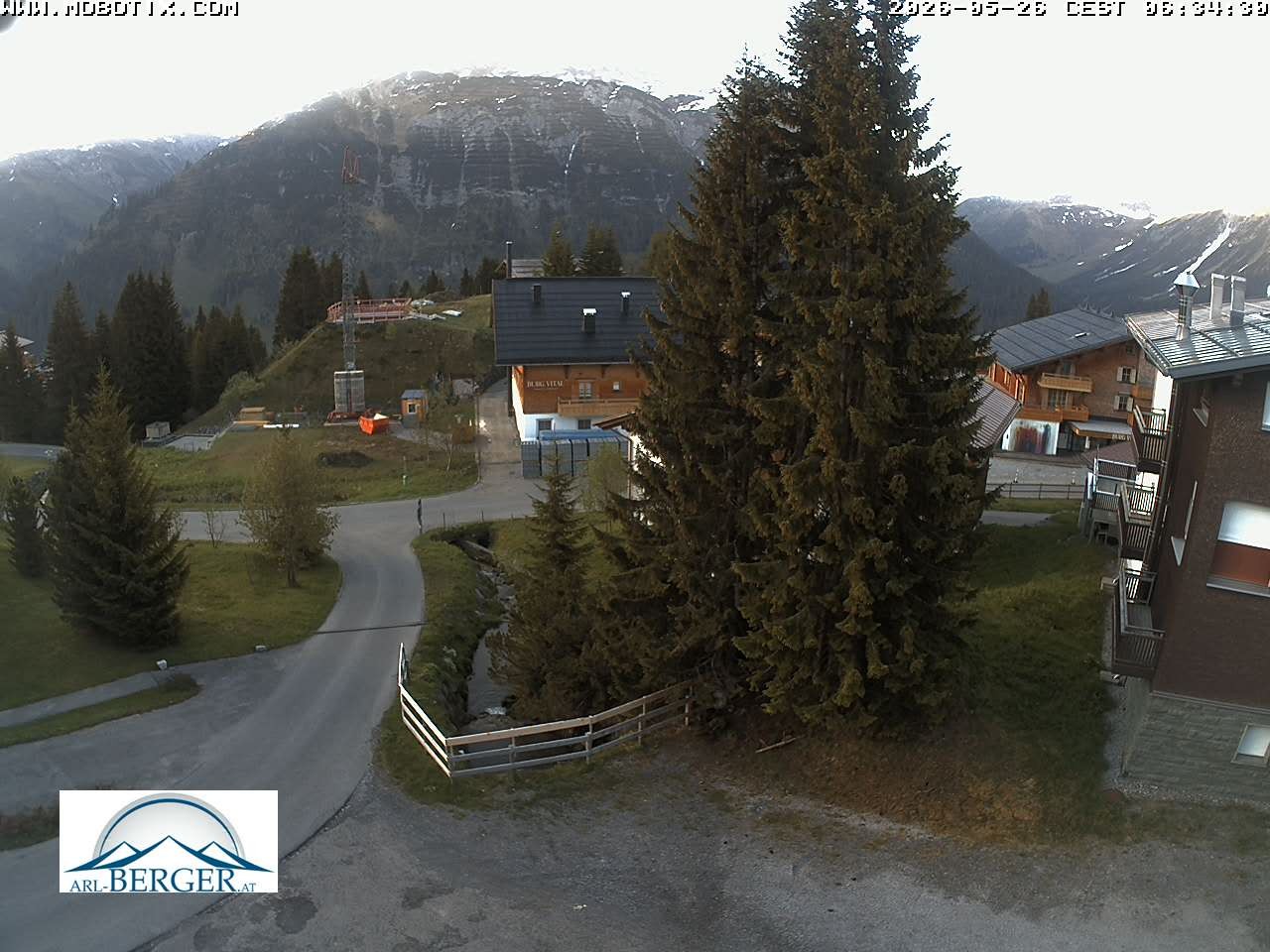 Archiv Foto Webcam Oberlech: Pension Berger
