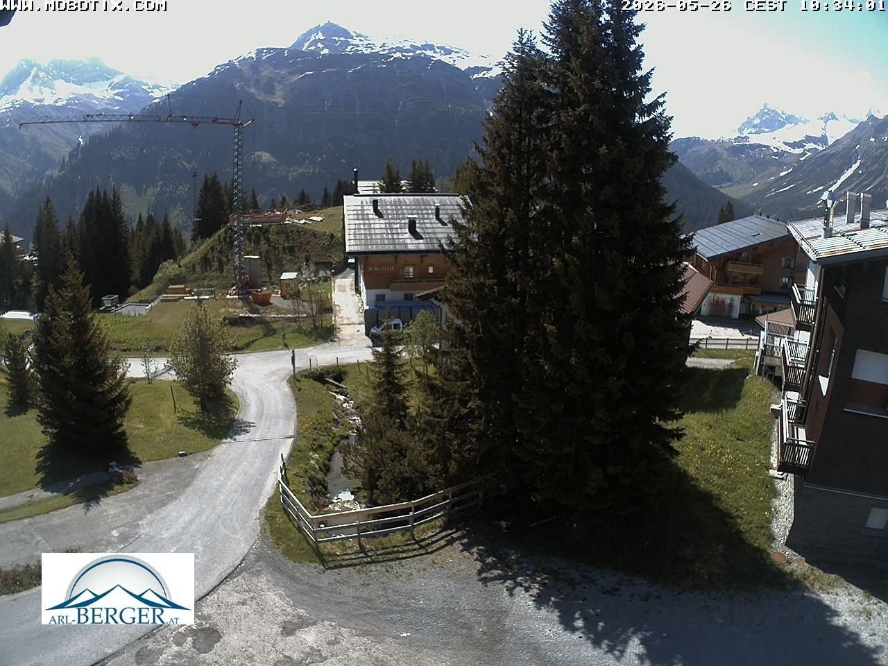Archiv Foto Webcam Oberlech: Pension Berger