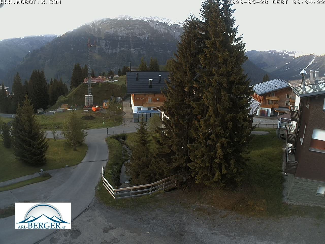 Archiv Foto Webcam Oberlech: Pension Berger