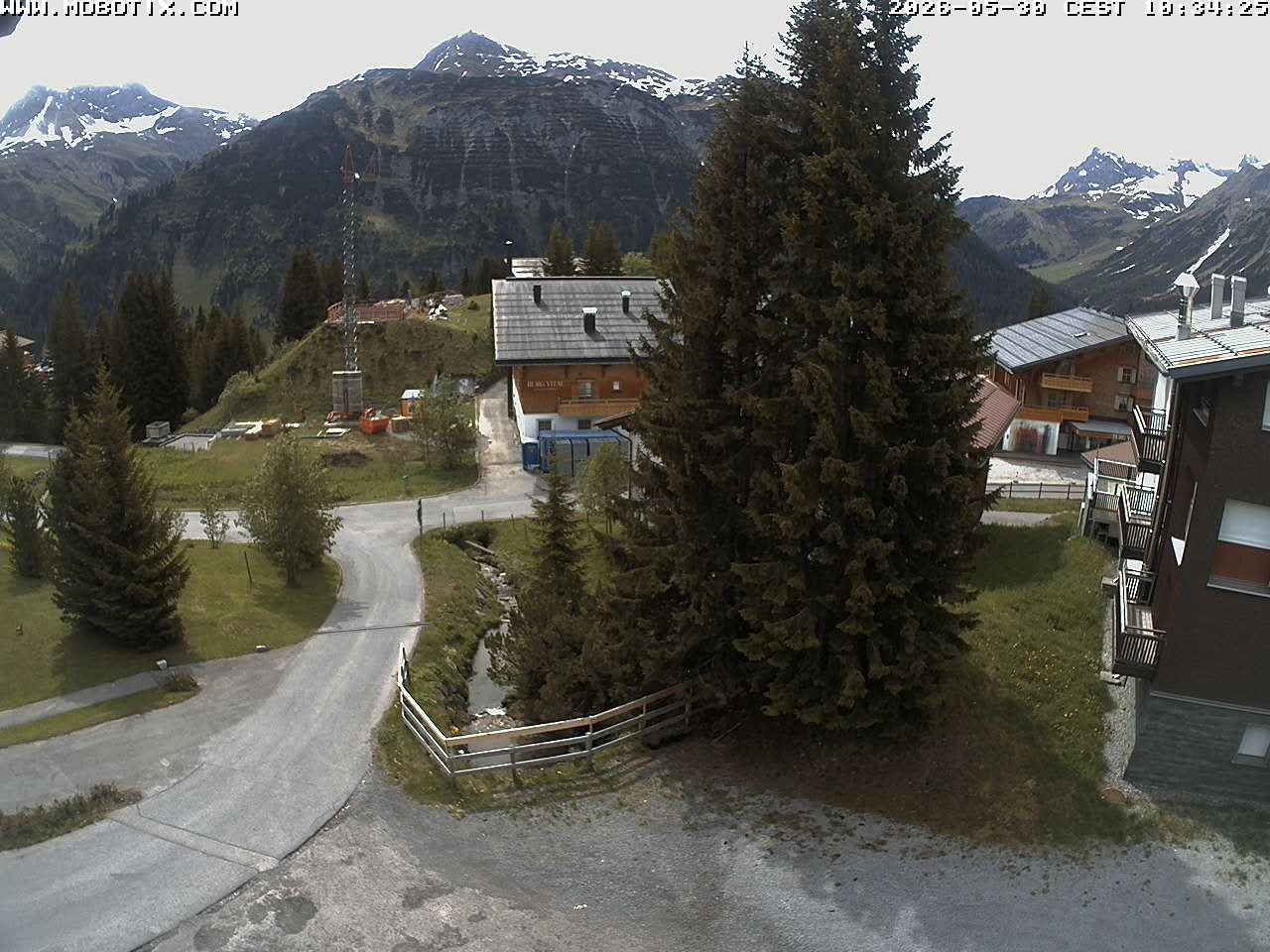 Archived image Webcam Oberlech: guest house Berger