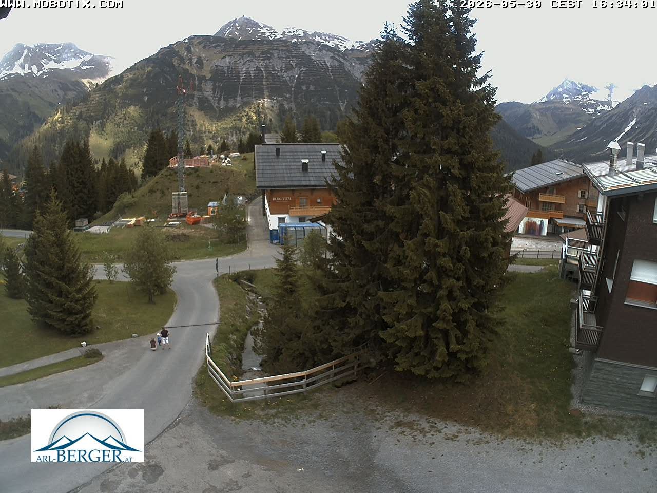 Archiv Foto Webcam Oberlech: Pension Berger