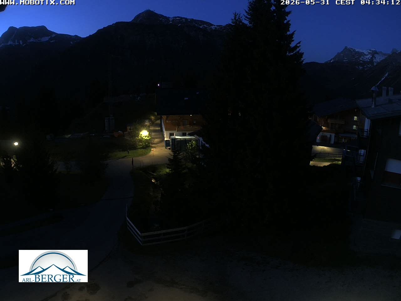 Archiv Foto Webcam Oberlech: Pension Berger