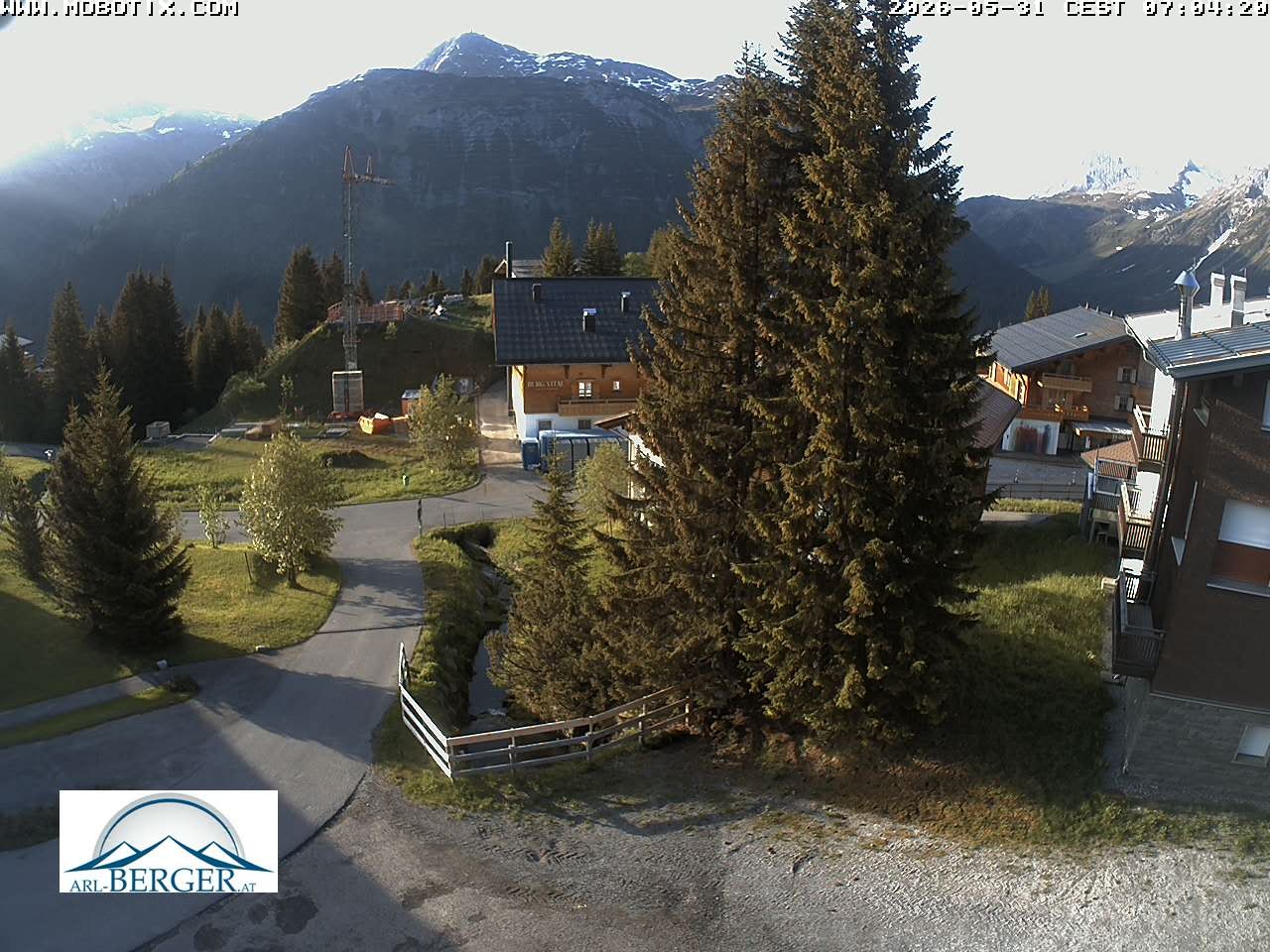 Archiv Foto Webcam Oberlech: Pension Berger