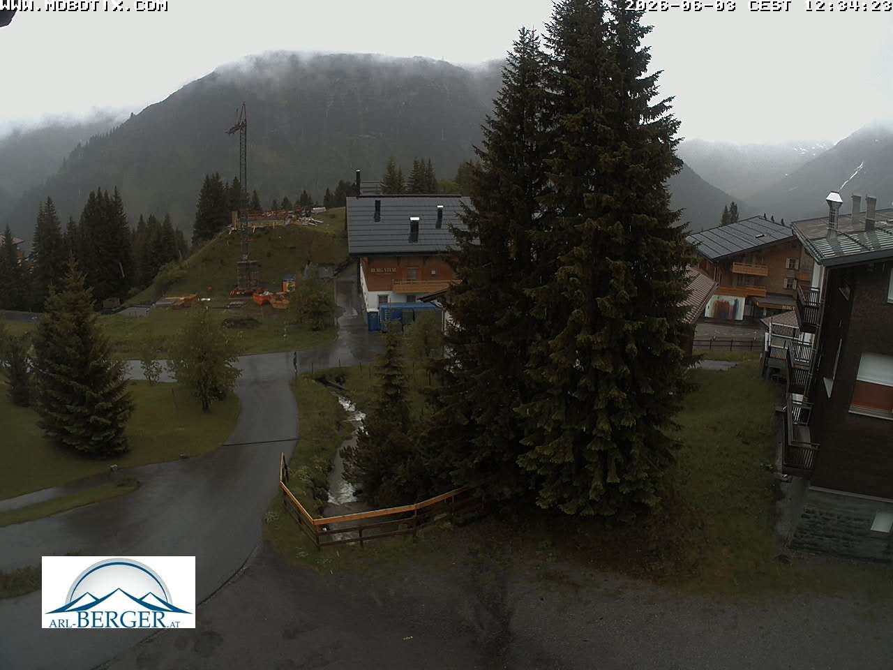 Archiv Foto Webcam Oberlech: Pension Berger