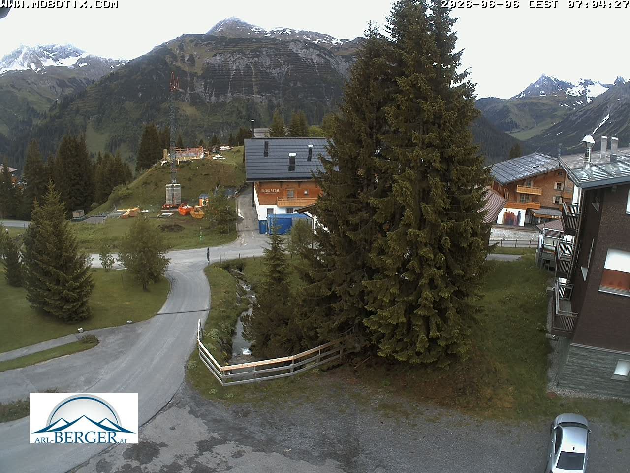 Archived image Webcam Oberlech: guest house Berger