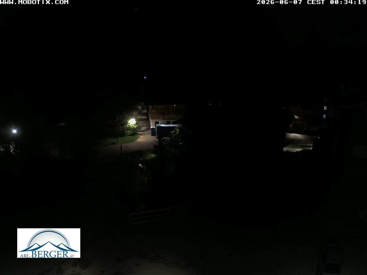 Archiv Foto Webcam Oberlech: Pension Berger