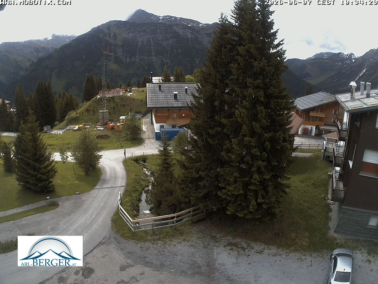 Archiv Foto Webcam Oberlech: Pension Berger