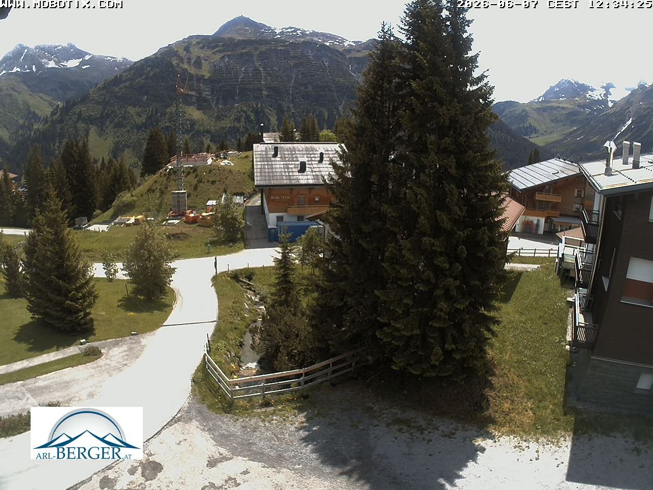 Archiv Foto Webcam Oberlech: Pension Berger