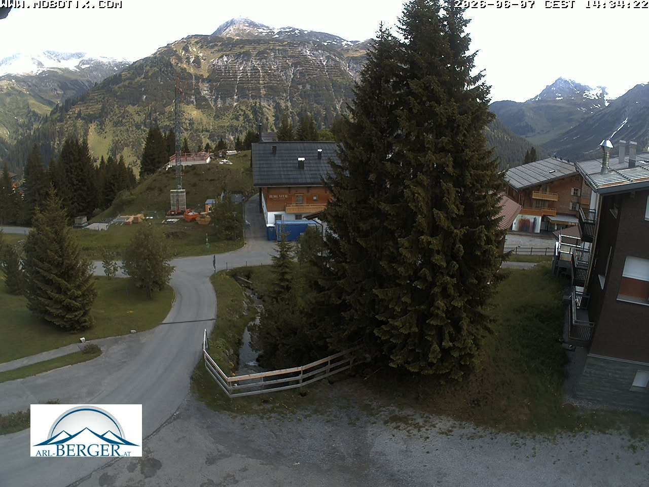 Archiv Foto Webcam Oberlech: Pension Berger