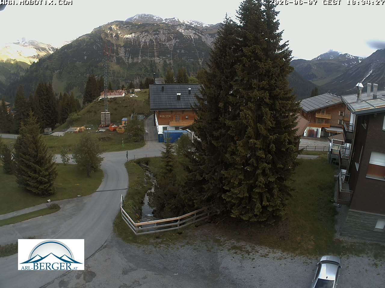 Archiv Foto Webcam Oberlech: Pension Berger