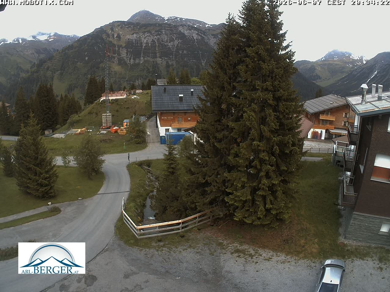 Archiv Foto Webcam Oberlech: Pension Berger