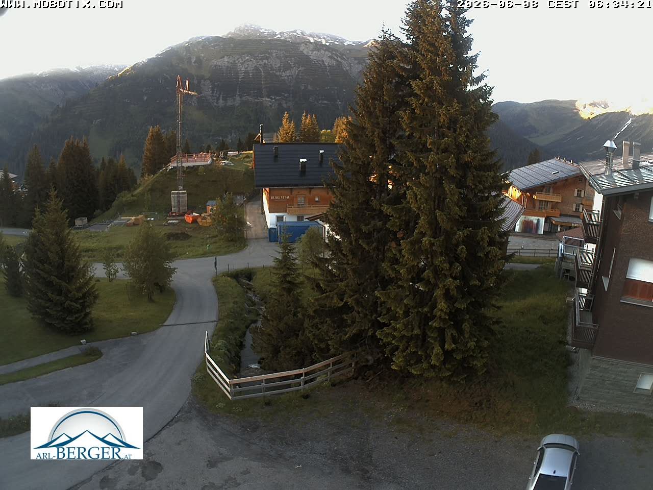 Archived image Webcam Oberlech: guest house Berger