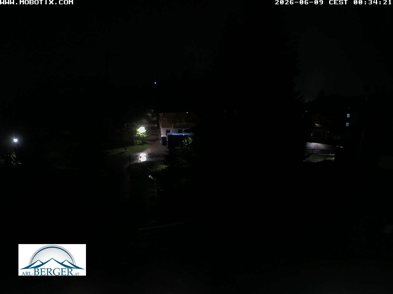 Archived image Webcam Oberlech: guest house Berger
