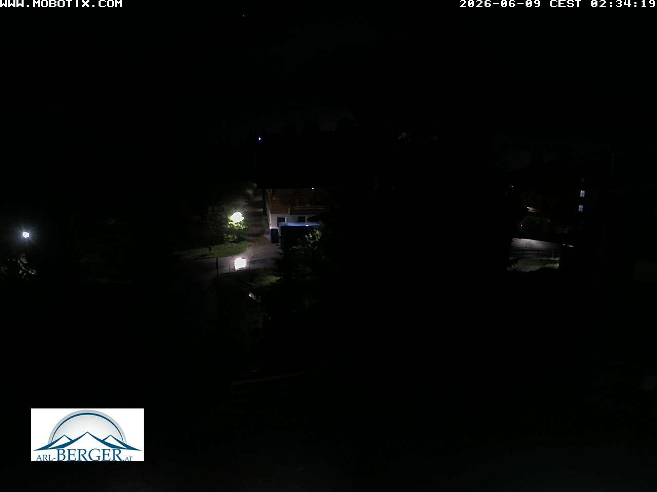 Archived image Webcam Oberlech: guest house Berger