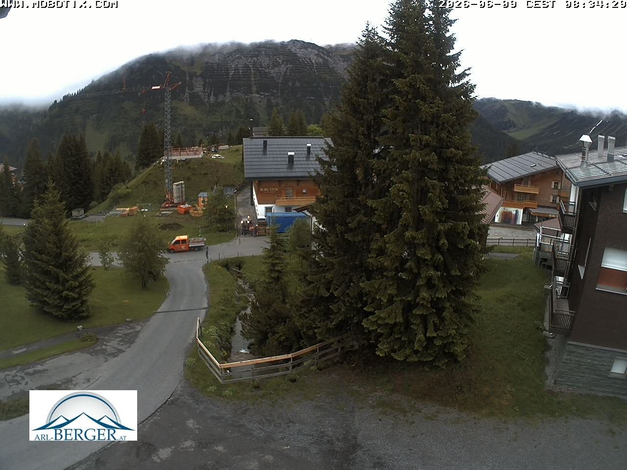 Archived image Webcam Oberlech: guest house Berger