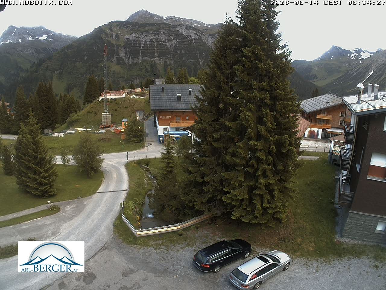 Archived image Webcam Oberlech: guest house Berger