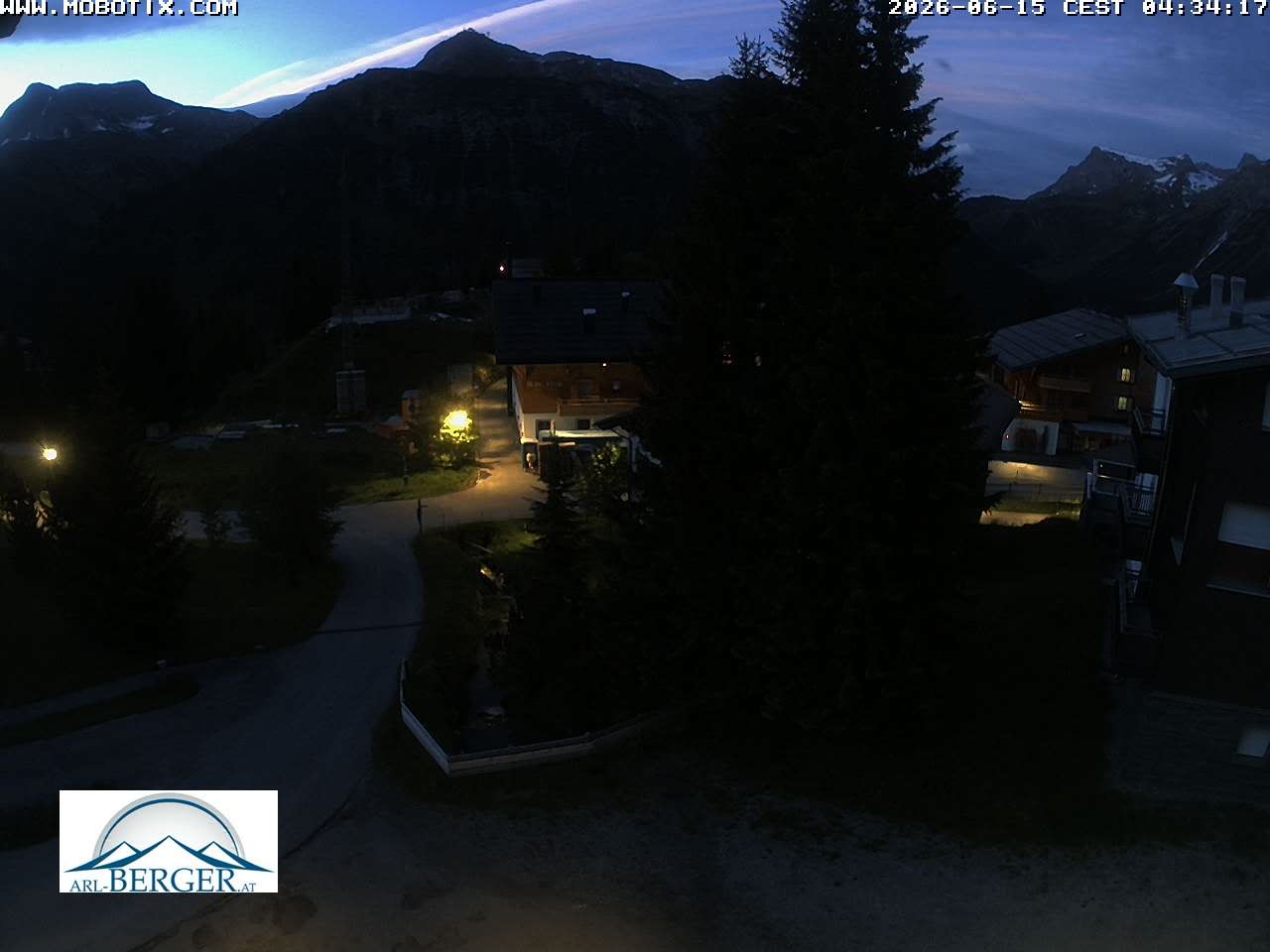 Archiv Foto Webcam Oberlech: Pension Berger