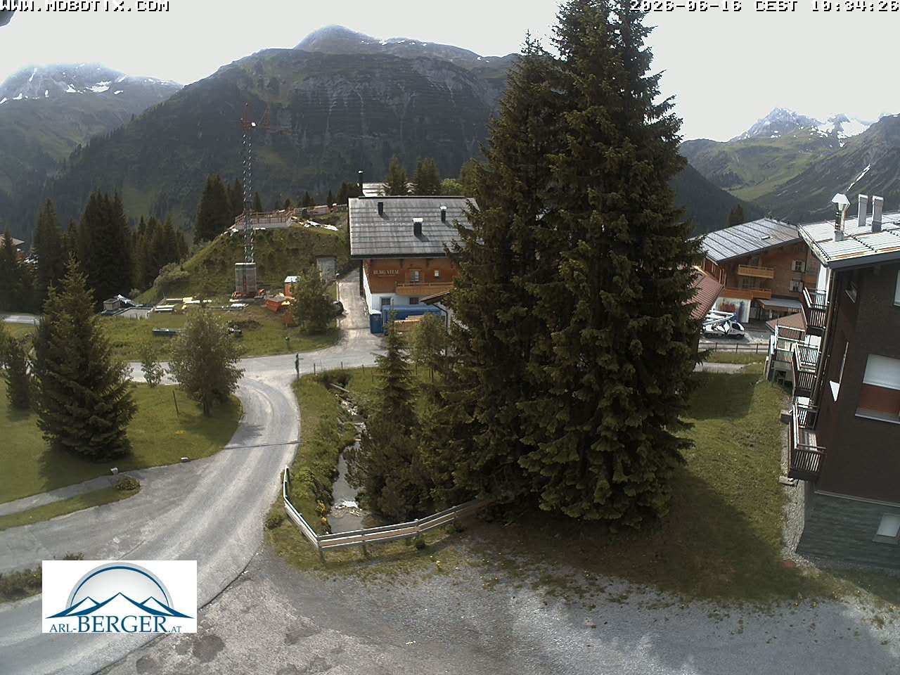 Archiv Foto Webcam Oberlech: Pension Berger