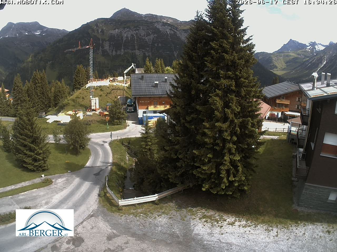 Archiv Foto Webcam Oberlech: Pension Berger
