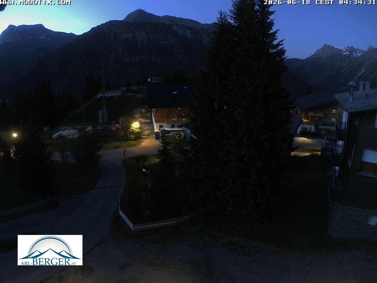 Archiv Foto Webcam Oberlech: Pension Berger