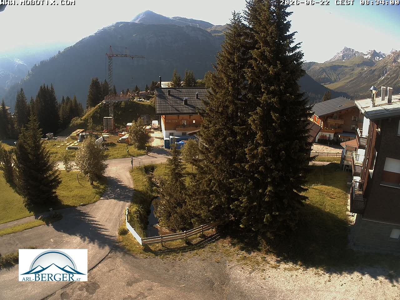 Archiv Foto Webcam Oberlech: Pension Berger