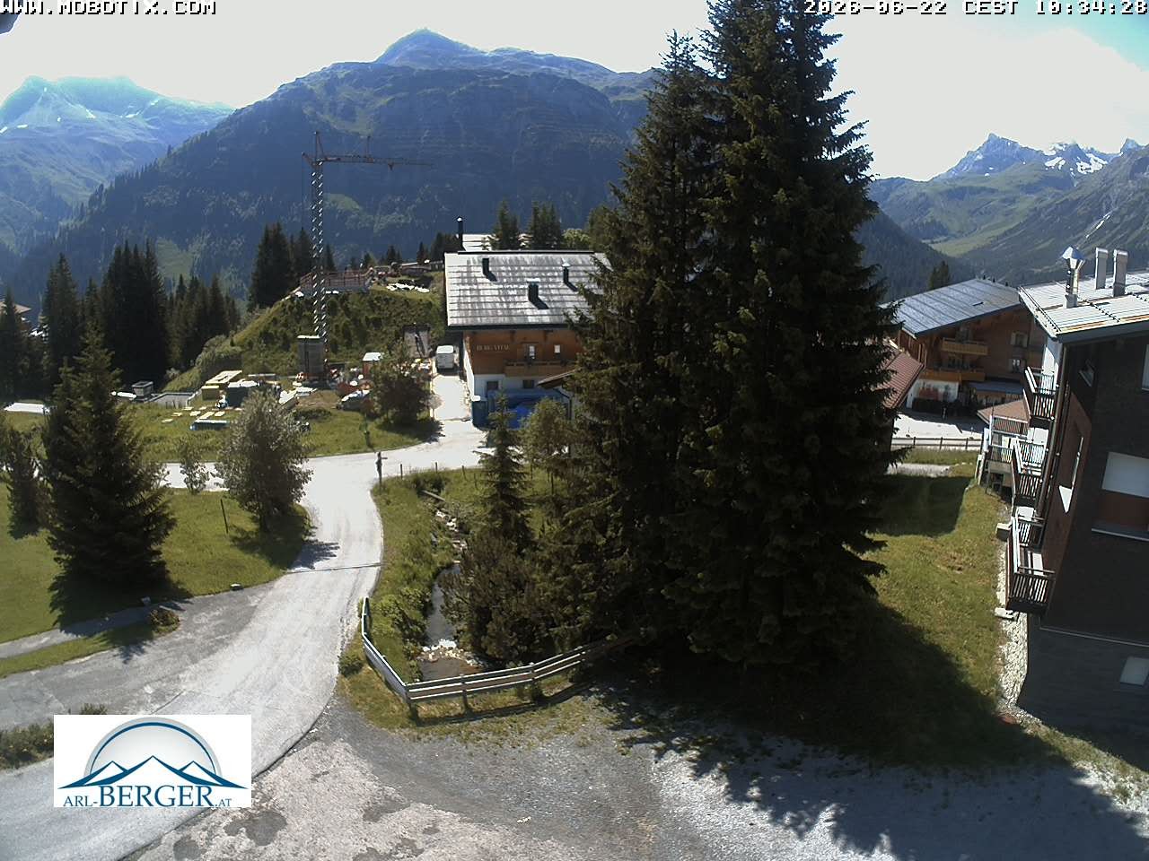 Archiv Foto Webcam Oberlech: Pension Berger