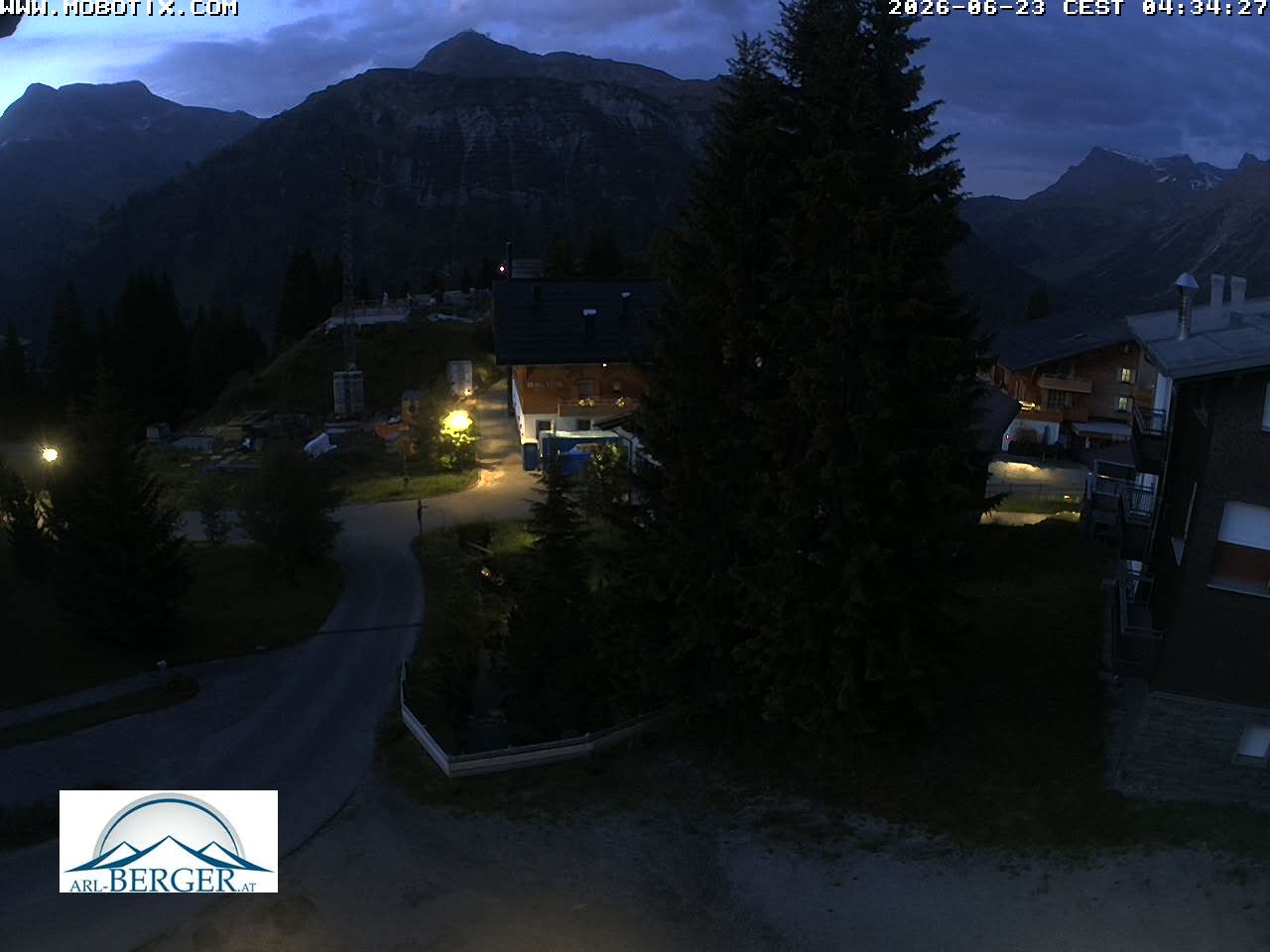 Archiv Foto Webcam Oberlech: Pension Berger