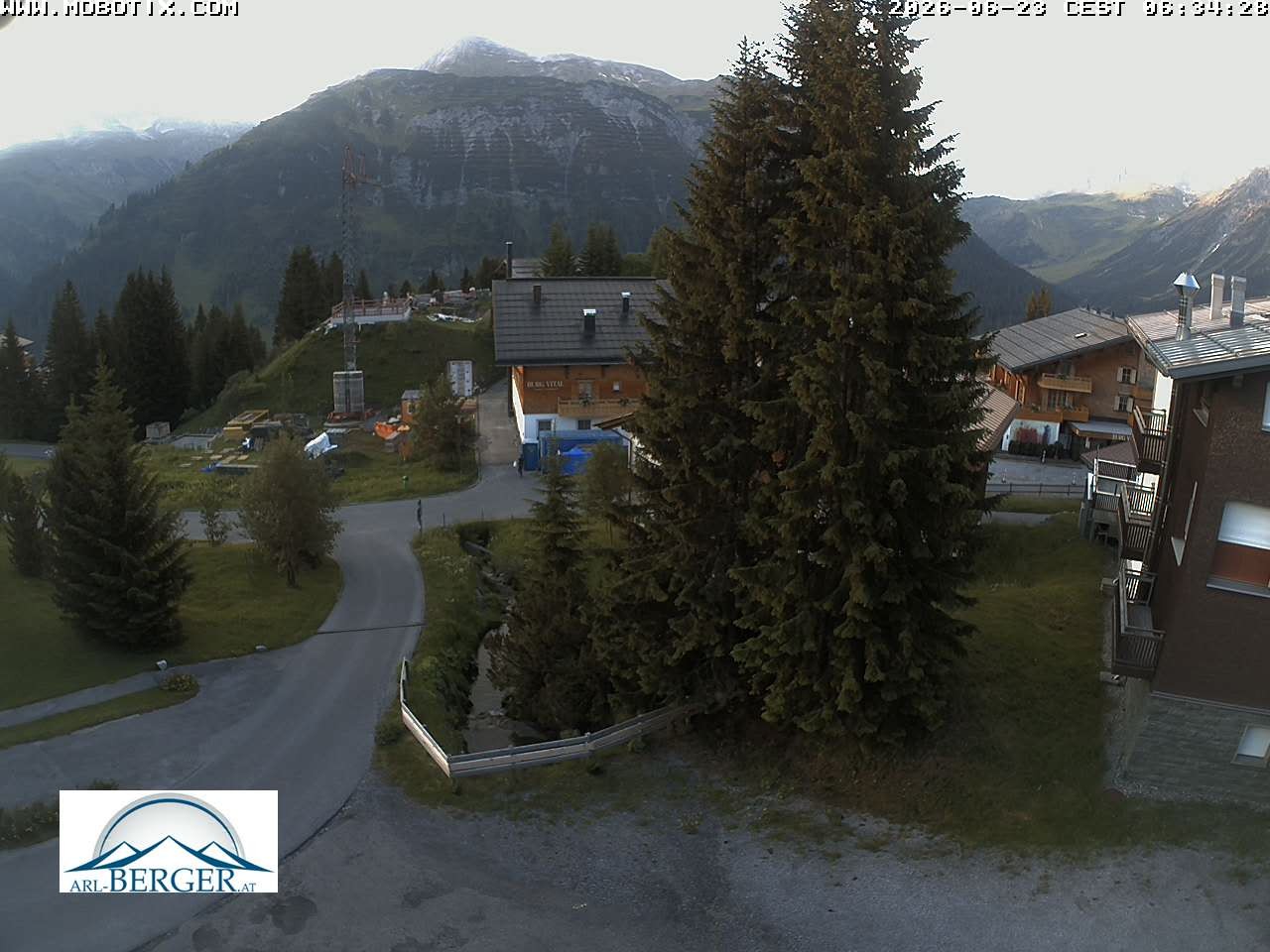 Archiv Foto Webcam Oberlech: Pension Berger