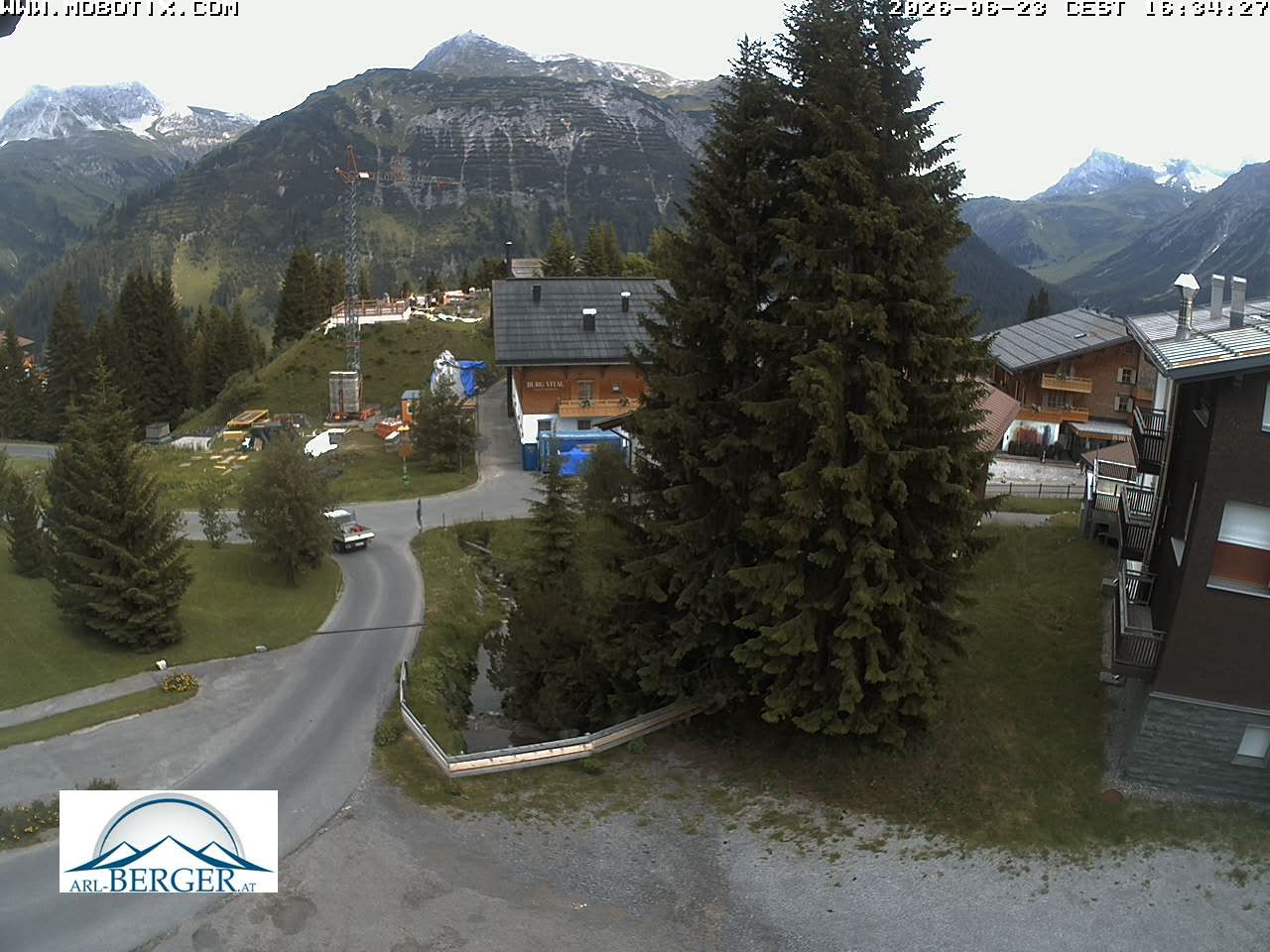 Archived image Webcam Oberlech: guest house Berger