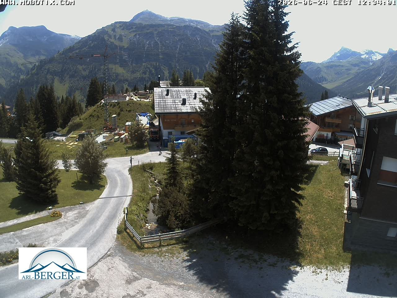 Archiv Foto Webcam Oberlech: Pension Berger