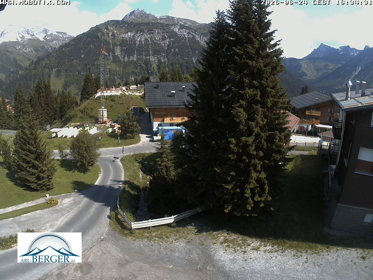 Archiv Foto Webcam Oberlech: Pension Berger
