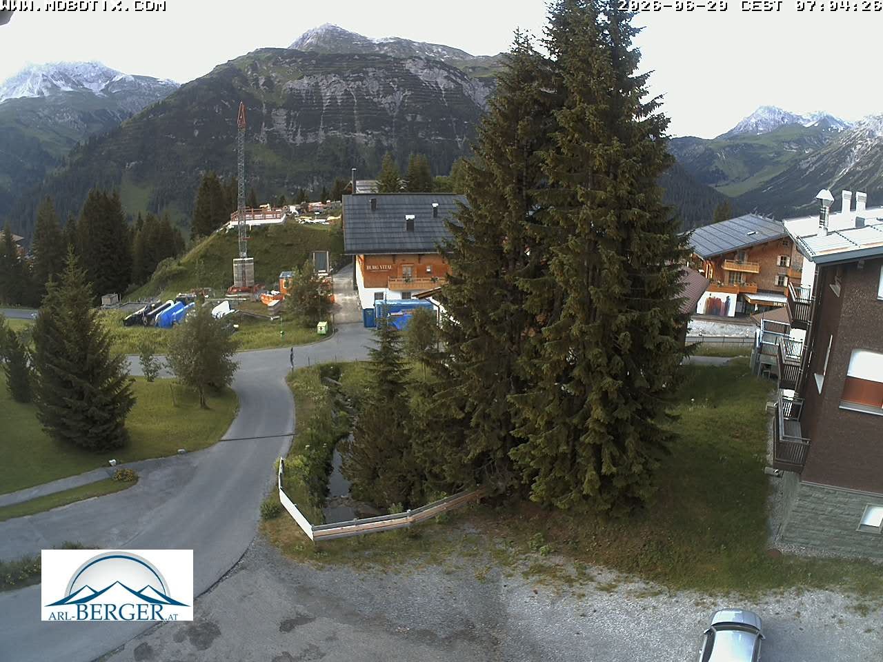 Archiv Foto Webcam Oberlech: Pension Berger