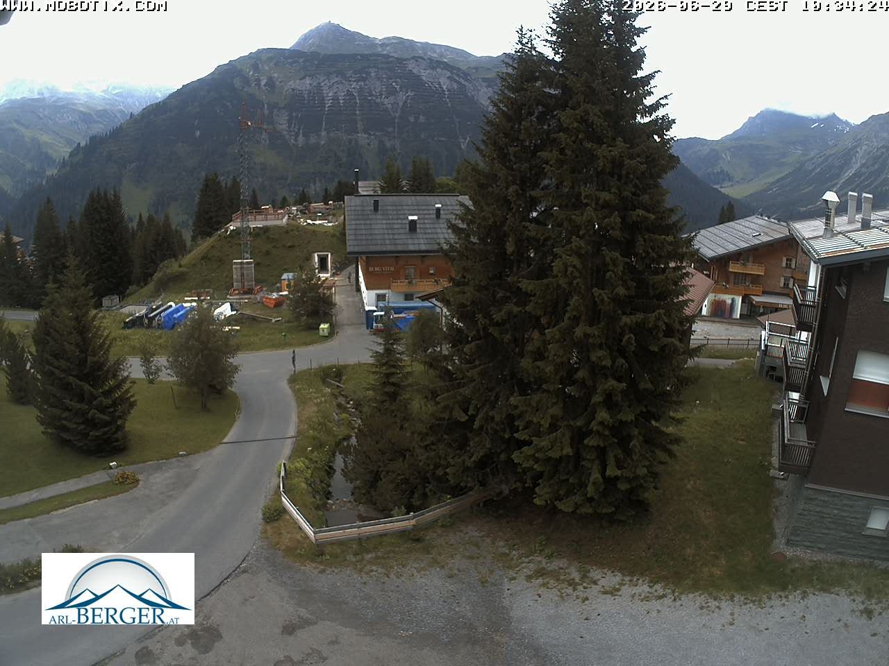 Archiv Foto Webcam Oberlech: Pension Berger