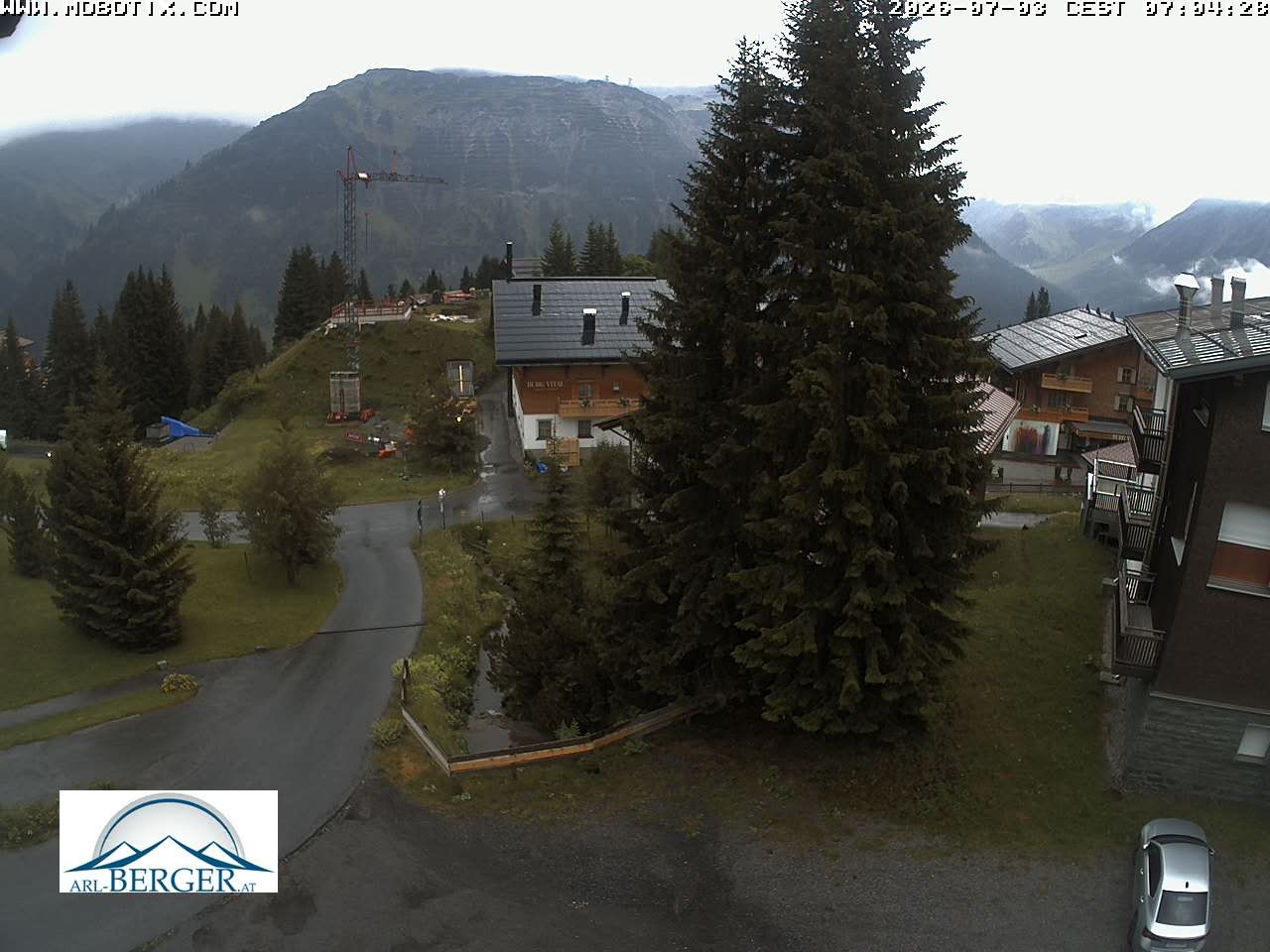Archived image Webcam Oberlech: guest house Berger