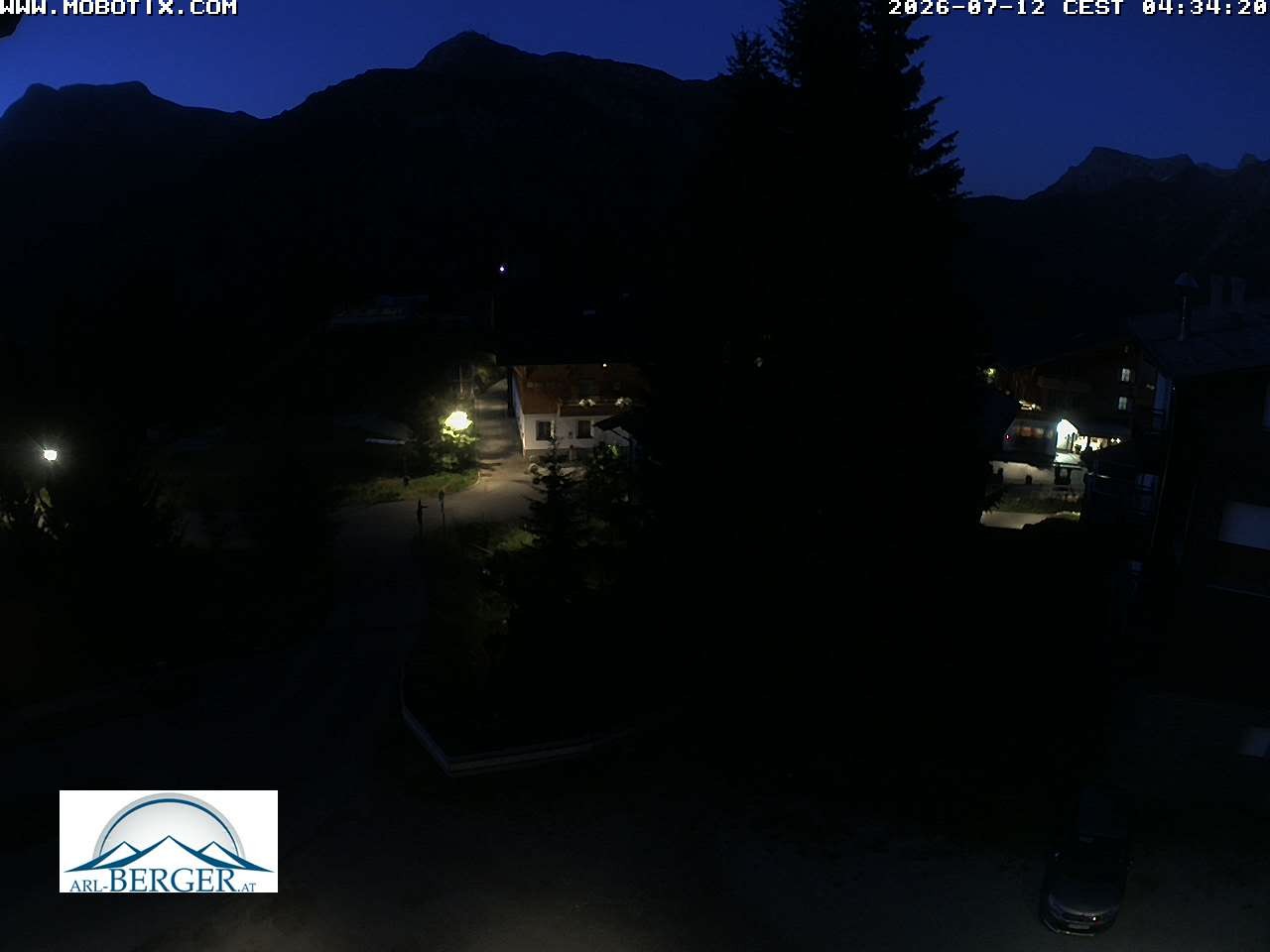 Archiv Foto Webcam Oberlech: Pension Berger