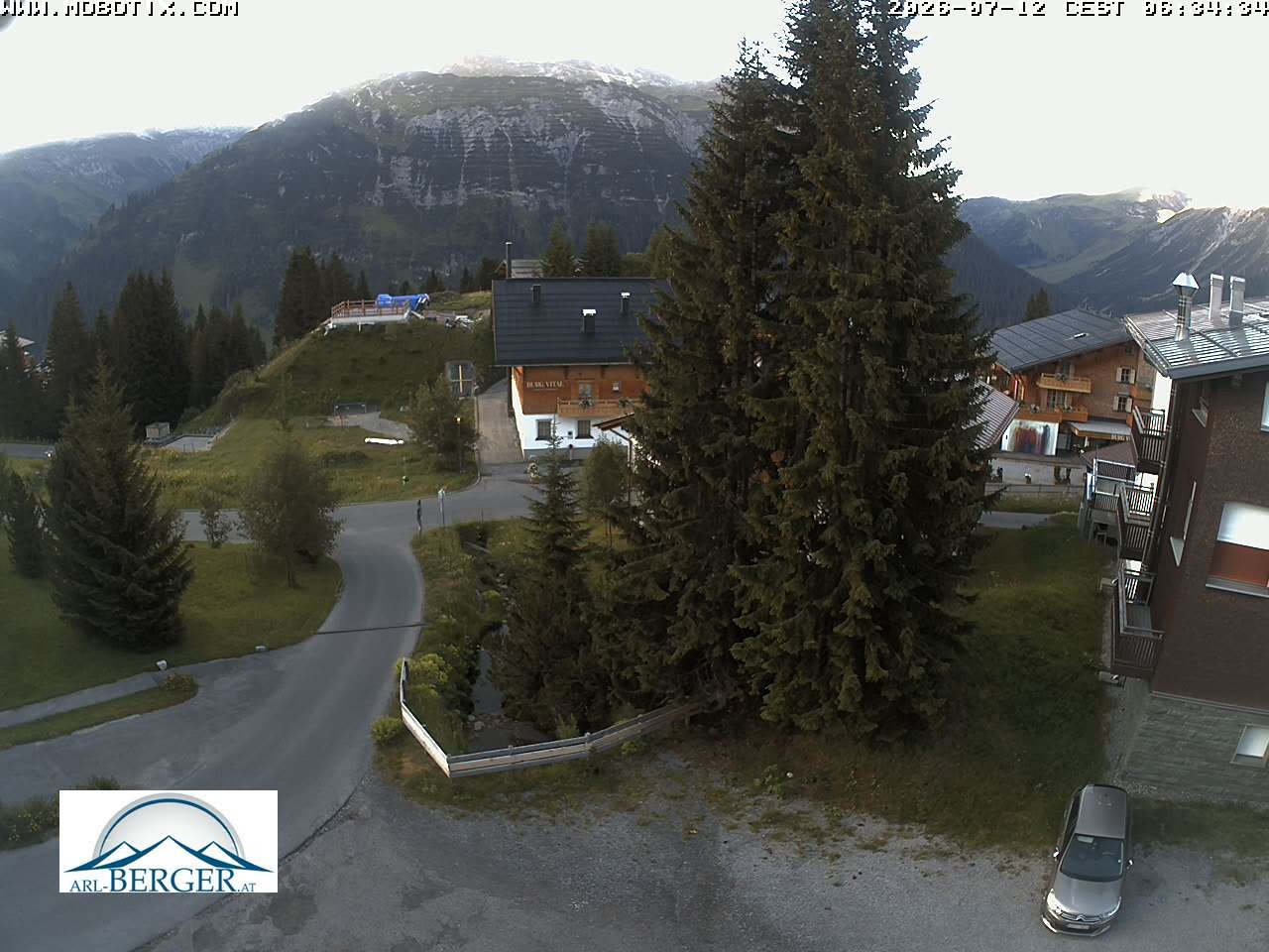 Archiv Foto Webcam Oberlech: Pension Berger